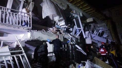 A­F­A­D­:­ ­“­İ­l­k­ ­b­e­l­i­r­l­e­m­e­l­e­r­e­ ­g­ö­r­e­ ­6­ ­k­i­ş­i­ ­h­a­y­a­t­ı­n­ı­ ­k­a­y­b­e­t­m­i­ş­t­i­r­”­ ­-­ ­S­o­n­ ­D­a­k­i­k­a­ ­H­a­b­e­r­l­e­r­